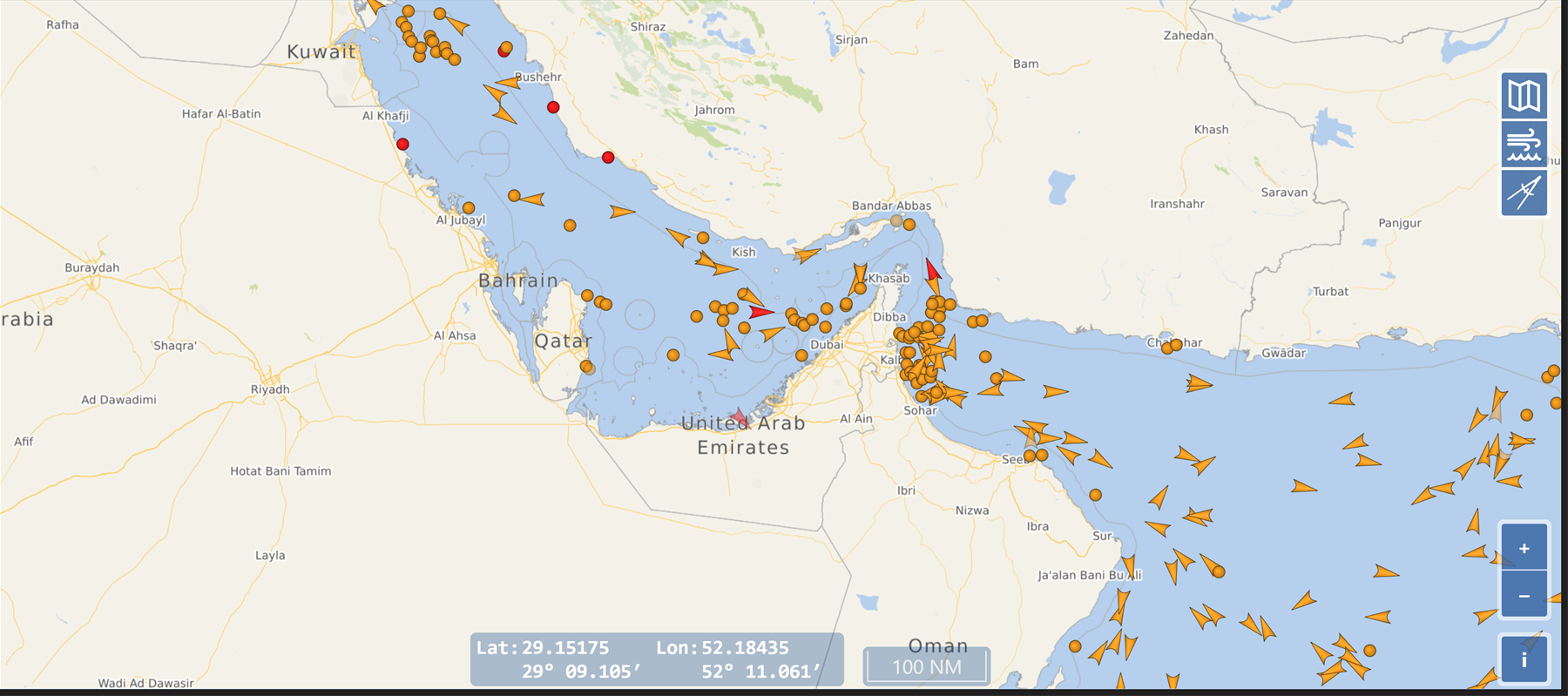 Tanker traffic in the Strait of Hormuz, 11:00 UTC, 4 August 2026